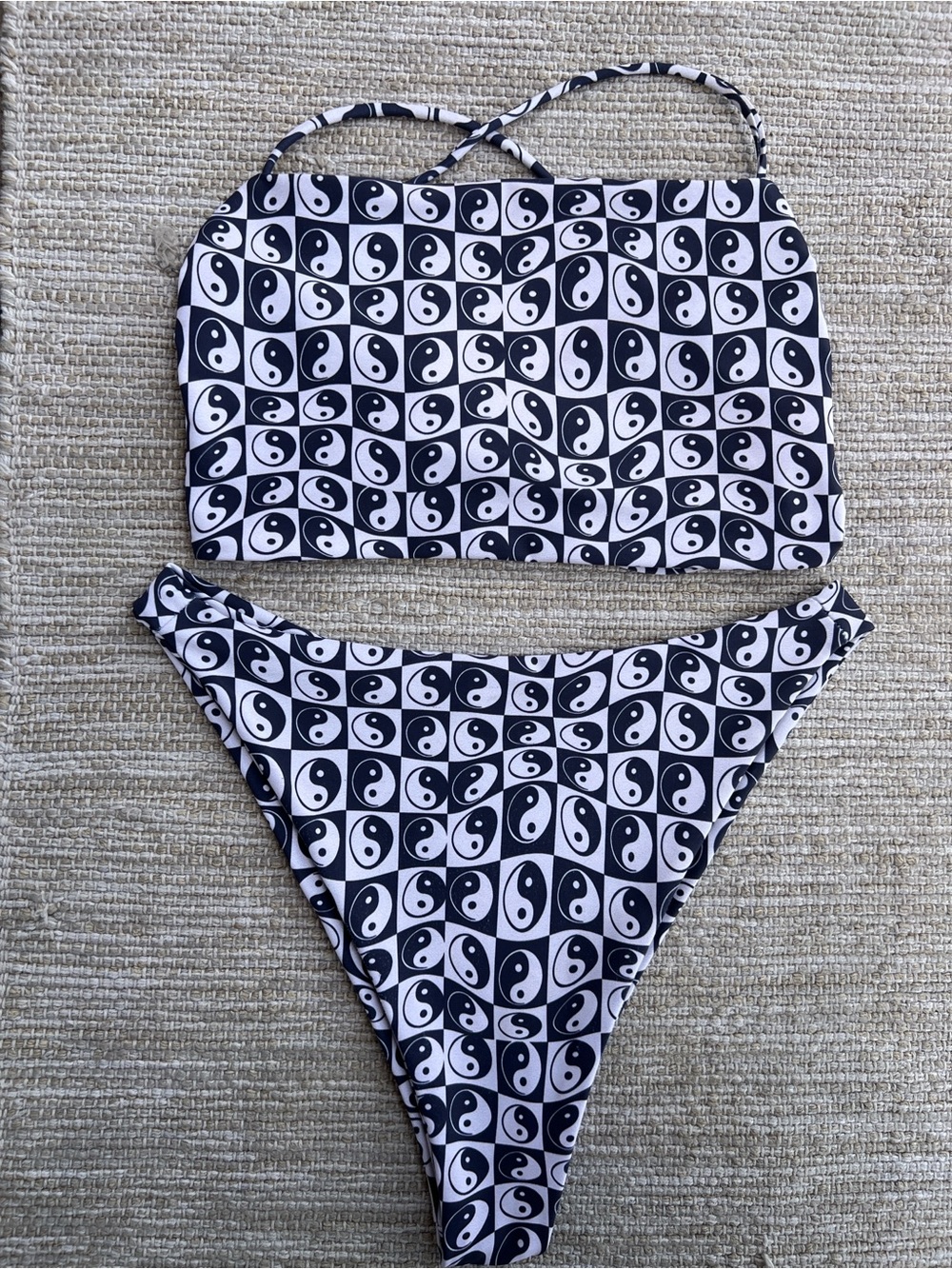 Skatie Barbados Yin Yang Black Light Gray Bikini Set Kelly Bottom Dakota Top M